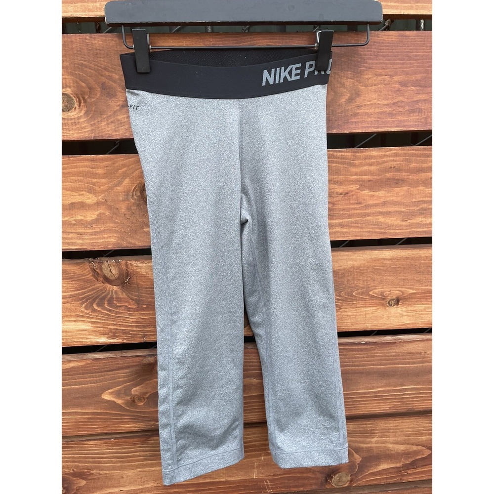 Nike Pro womens gray legging crop pants *size XS‎